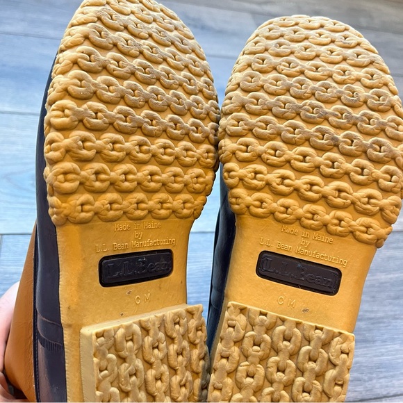 L L Bean Women's Bean Boots size 7 - Picture 5 of 7